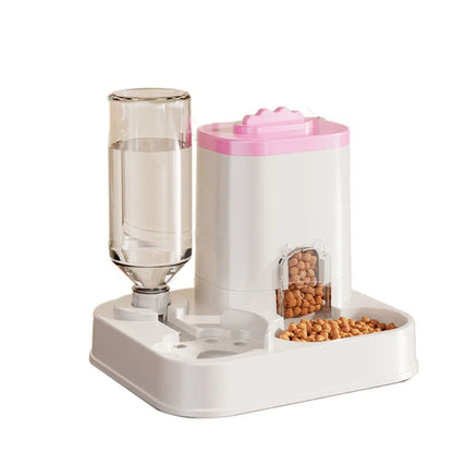 Dispensador automático de agua con sistema de alimentación integrado